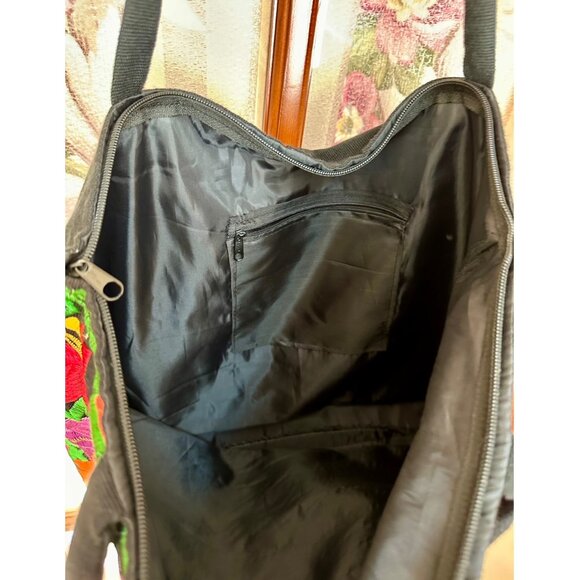 Embroidered Floral Tote ~ roomy ~ zipper closure ~ multicolor - Picture 7 of 7